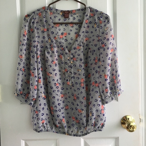 Floral top