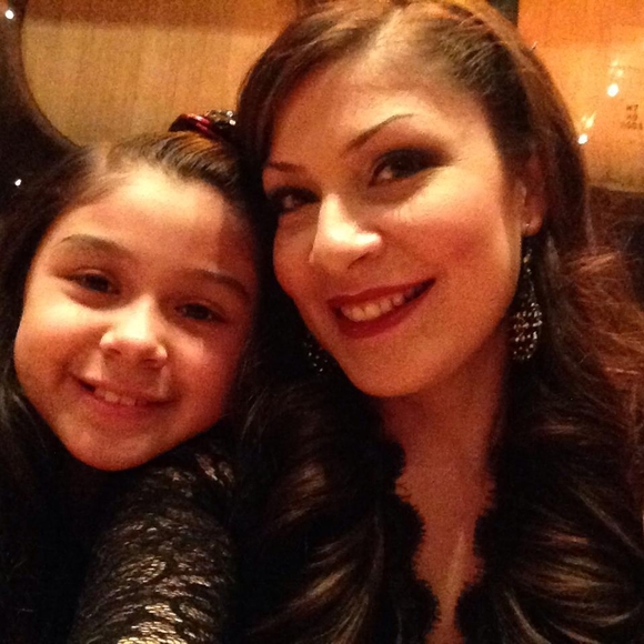 Meet your Posher, Lizette - Picture 1 of 1