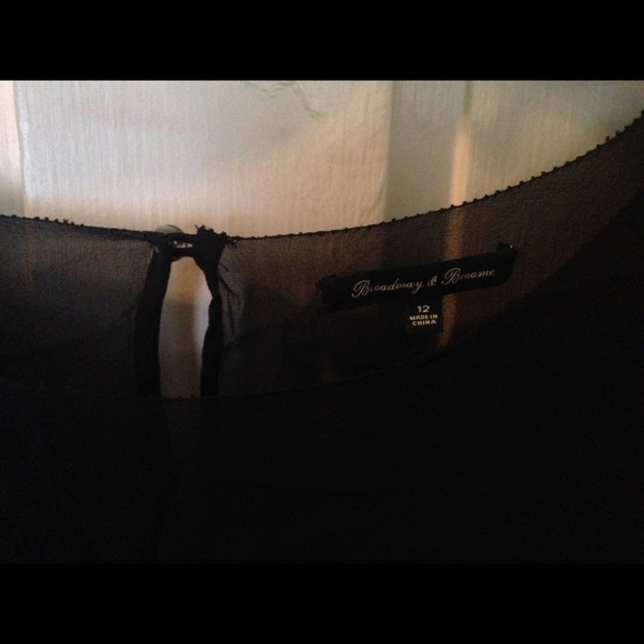 Broadway and Broome print dress - Picture 3 of 4