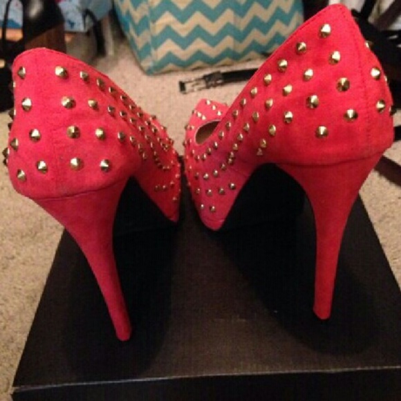 New Sexy red spikes pumps