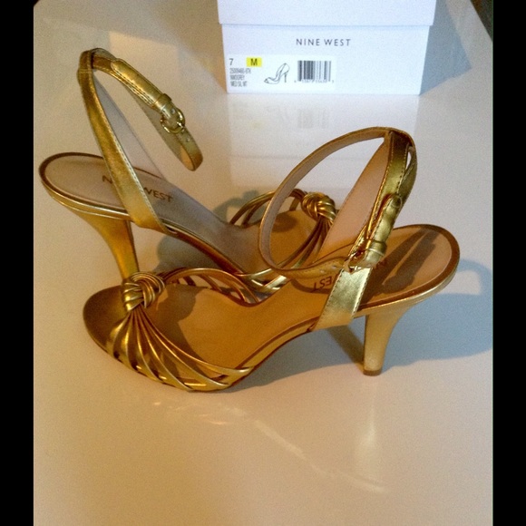 Brand new, Nine West strappy gold heels. Sz 7.