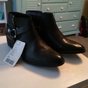 Urban outfitters leather low cut boots