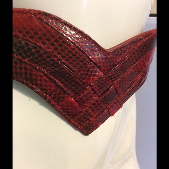 JLYNCH Red Shaped Watersnake Statement Belt - Picture 2 of 4
