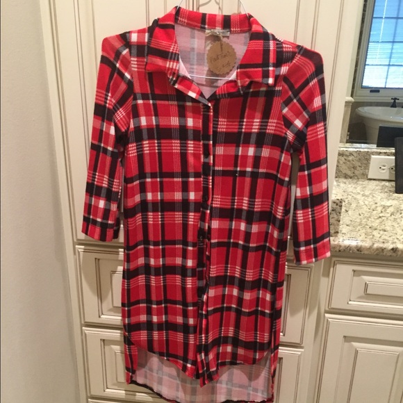 Cute long plaid tunic! NWT!