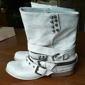Not Rated Ivory Ankle Booties with metallic detail