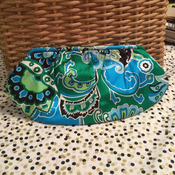 Banana Republic Handbags - Cute clutch