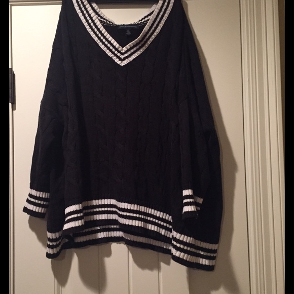 American Eagle Outfitters Sweaters - American Eagle Sweater