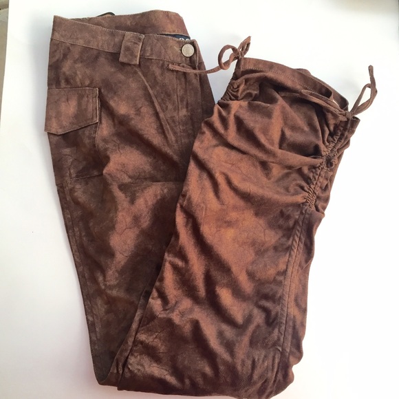 Look gorgeous in these so soft pants - Picture 3 of 4