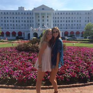 Meet your Posher, Caroline