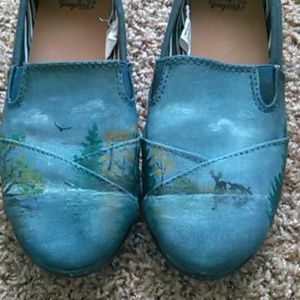 Hand painted shoes