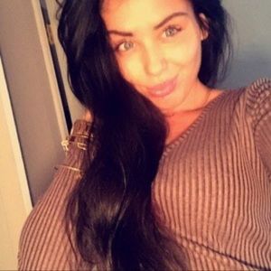 Meet your Posher, Dominique