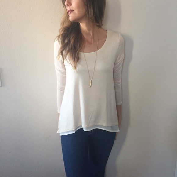 ⭐️SALE New double layered top• - Picture 3 of 3