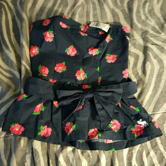 Abercrombie &Fitch strapless blouse