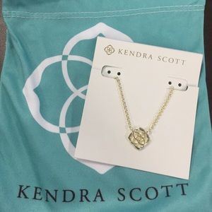 Kendra Scott Decklyn Pendant Gold