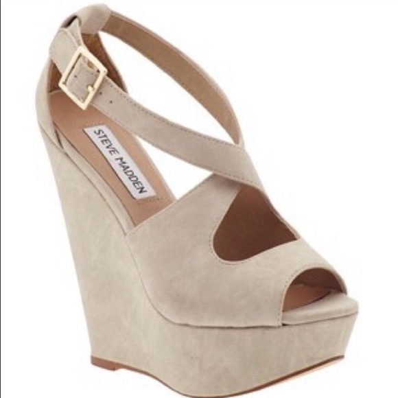 Steve Madden Tan Wedges NEW