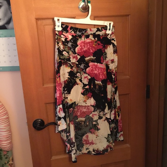 Kimchi blue floral hi-Lo skirt