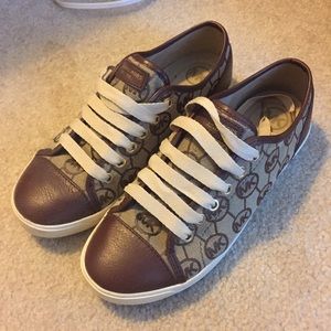 Michael Kors Sneakers