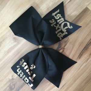 Cheerleading bow