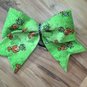 Cheerleading bow