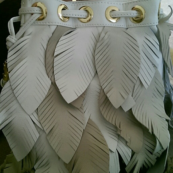 Chi shoulder purse