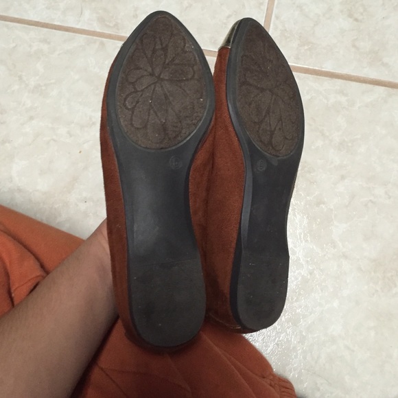 Flats - Picture 3 of 3