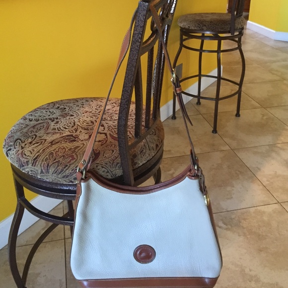 DOONEY AND BOURKE SHOULDER BAG