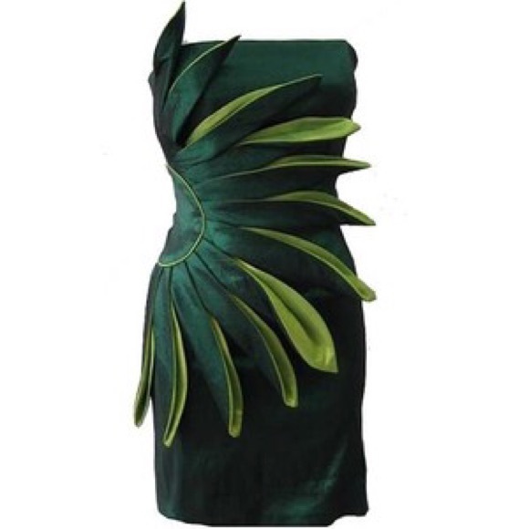 LOOKING for Floral Architect Dress