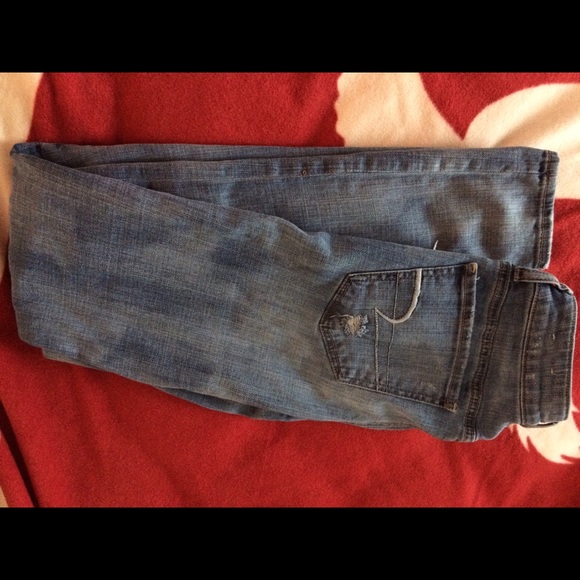 New American Eagle light wash jeans