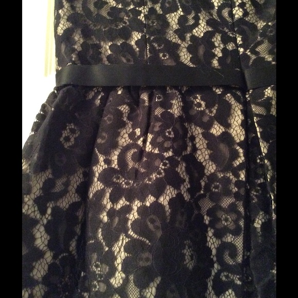 “NWOT” Black/Nude Lace Dress - Picture 2 of 4