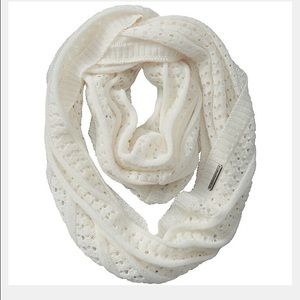 Women's lightweight pointelle scarf