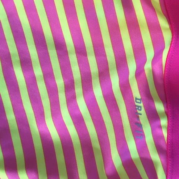 Nike Capri pink and yellow leggings - Picture 2 of 4