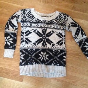 American Eagle Sweater- small