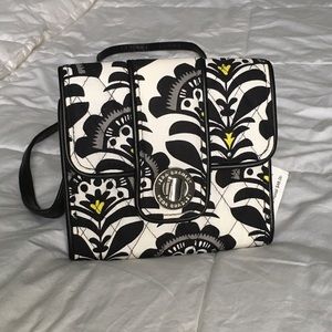 Vera Bradley Mini Turn Lock Crossbody purse. Vera Bradley Mini Turn Lock Crossbody purse.