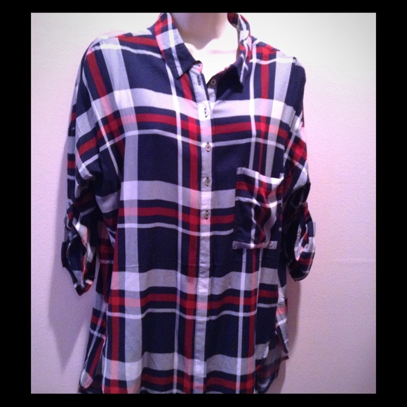 velvet heart Tops - Velvet Heart Button Down Plaid Shirt