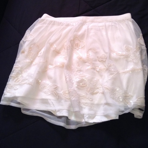 Skirt - Picture 1 of 1