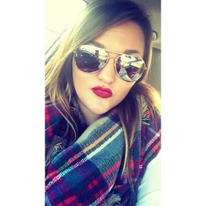 Meet your Posher, Ashley