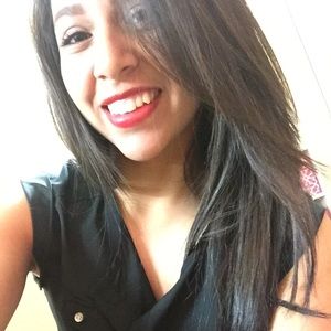 Meet your Posher, Daniela