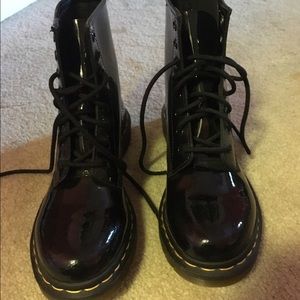 Dr Martens 8 eye patent 1460 boot