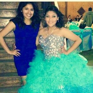 Meet your Posher, Carla