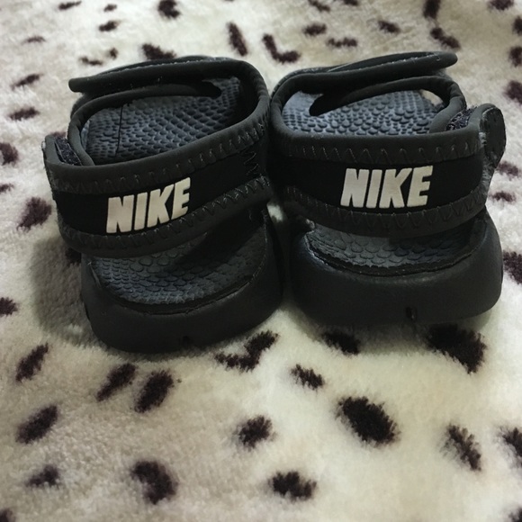 ‼️SOLD‼️ - Picture 2 of 3