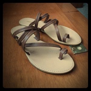 NWOT Forever 21 strappy sandals