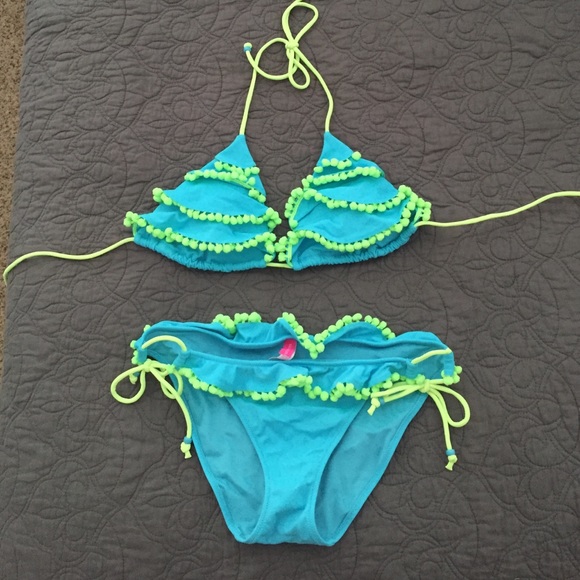 Brand new bikini!!