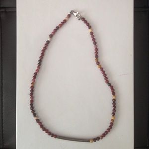 Beaded loose choker necklace