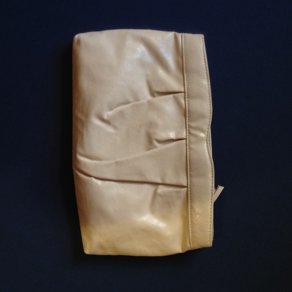 VINTAGE beige clutch