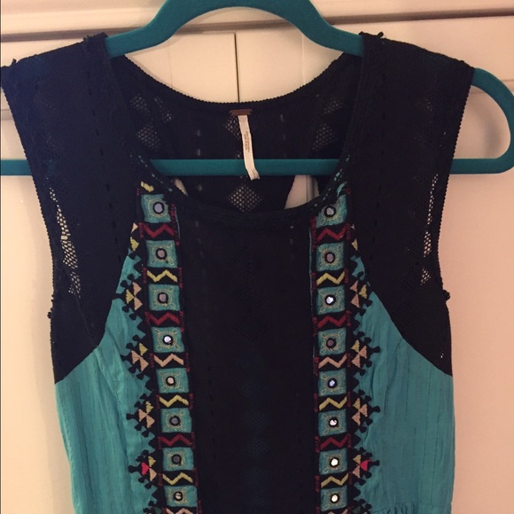 Blue/black dress with design - Picture 2 of 4