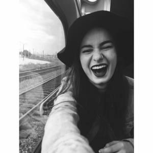 Meet your Posher, Helen