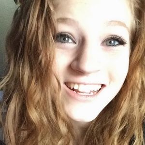Meet your Posher, Caitlyn