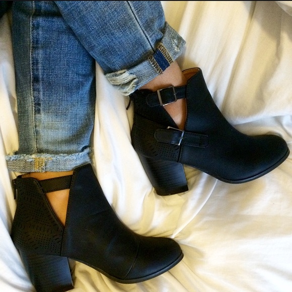Cute Ankle Boots !