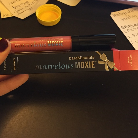 Bare minerals marvelous moxie lip gloss never used - Picture 2 of 2