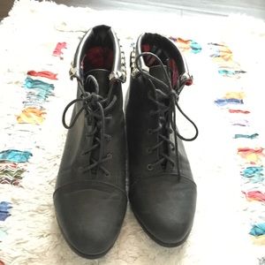 Studded tie black booties